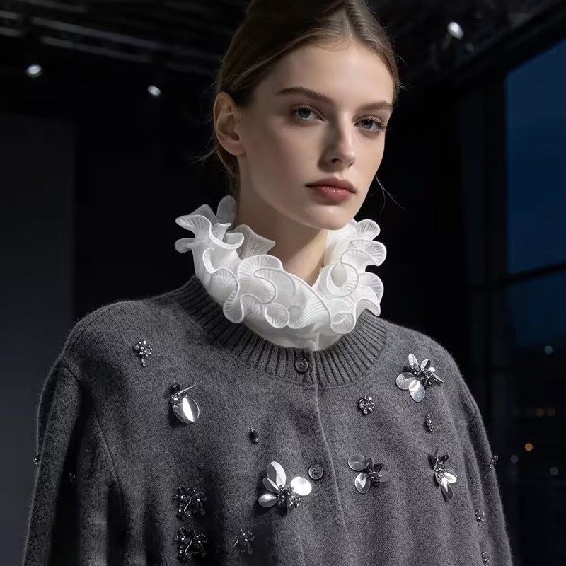 Shirts - Accessorio per maglioni e camicie: colletto